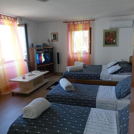 Studio Apartman Kotro Beli Manastir エクステリア 写真
