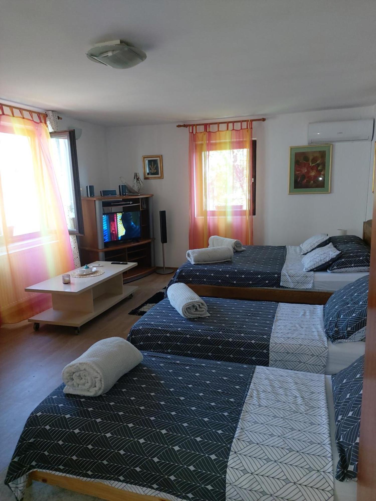 Studio Apartman Kotro Beli Manastir エクステリア 写真